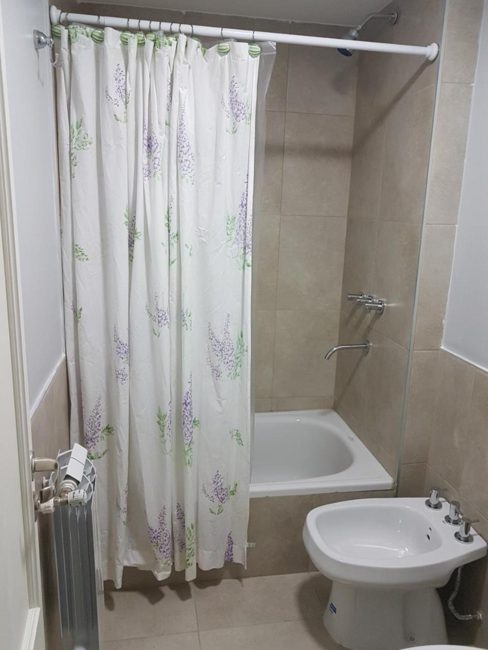 Leguizamon Con Cochera Apartment